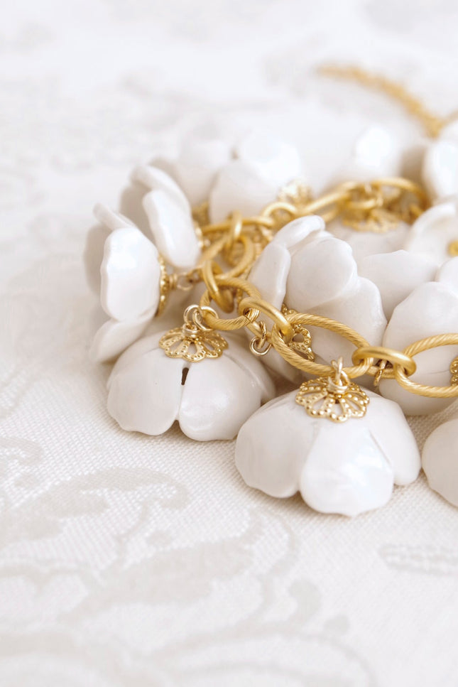 Poporcelain | Plum Blossom Cluster Chain Necklace