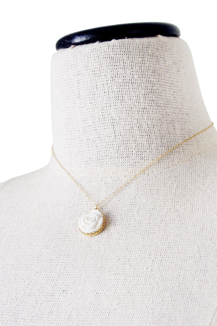 Poporcelain | Rose with Pearl Pendant Necklace