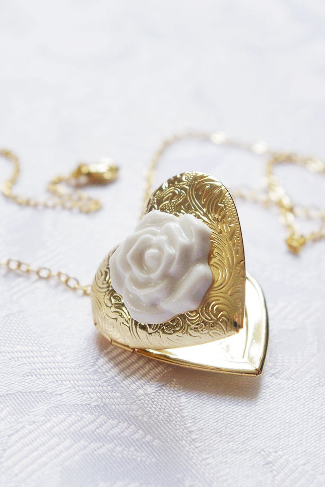 Poporcelain | Heart Locket with Rose Pendant Necklace