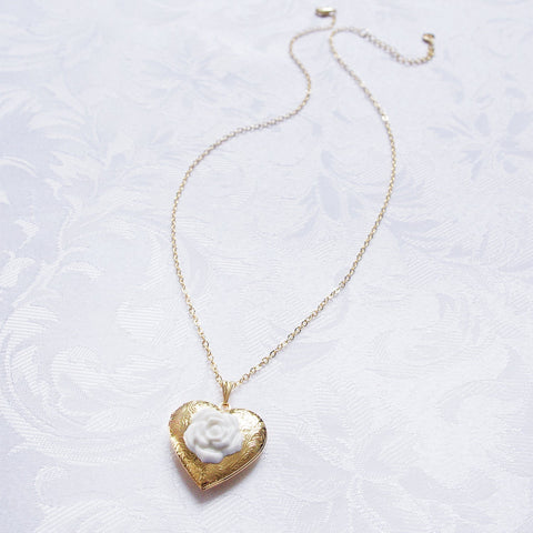 Poporcelain | Heart Locket with Rose Pendant Necklace