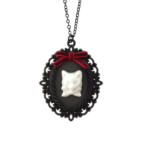 Poporcelain | Dark Romance Cat Cameo Necklace