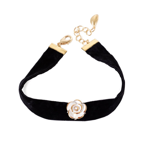 Poporcelain | White Cloud Rose Black Velvet Choker