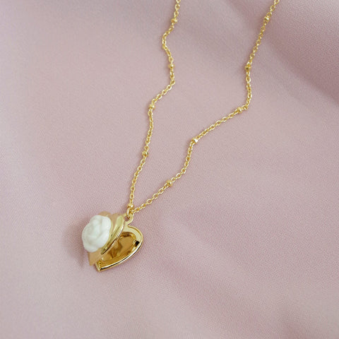 Poporcelain | Camellia Heart Locket Pendant Necklace