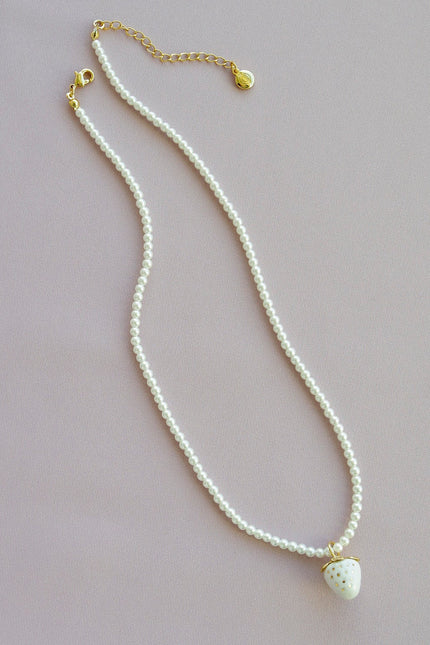 Poporcelain | White Strawberry Swarovski Pearl Pendant Necklace