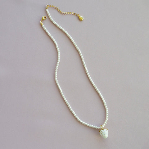Poporcelain | White Strawberry Swarovski Pearl Pendant Necklace