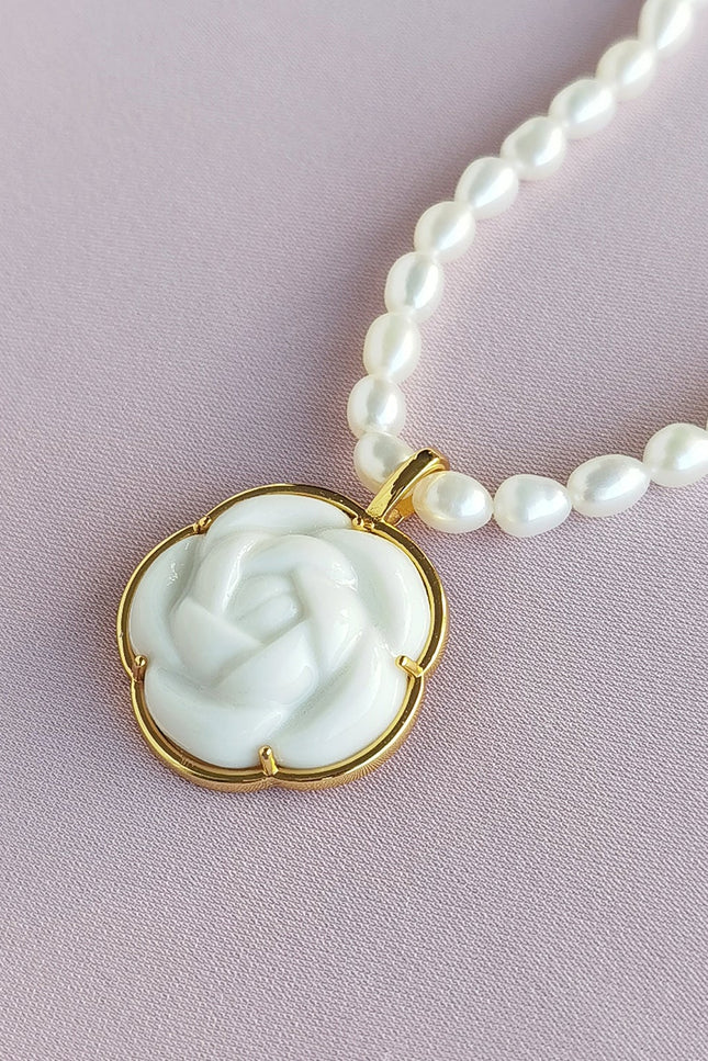 Poporcelain | Porcelana Naszyjnik z pereł kamelii