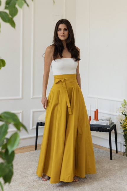 Front view of maxi cotton yellow skirt