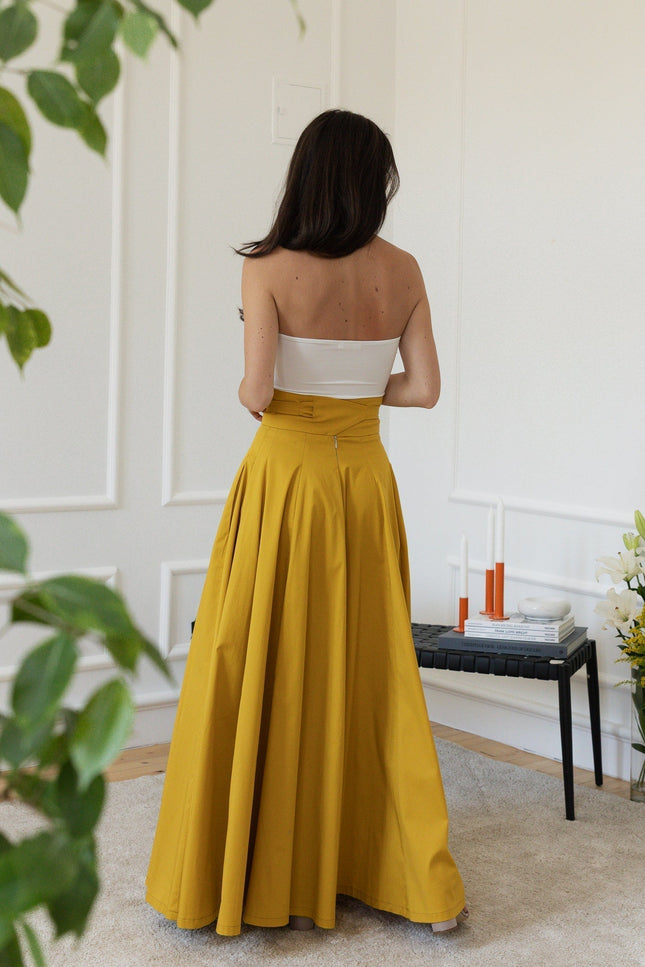 Back view of maxi cotton skirt