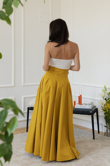 Back view of maxi cotton yellow skirt