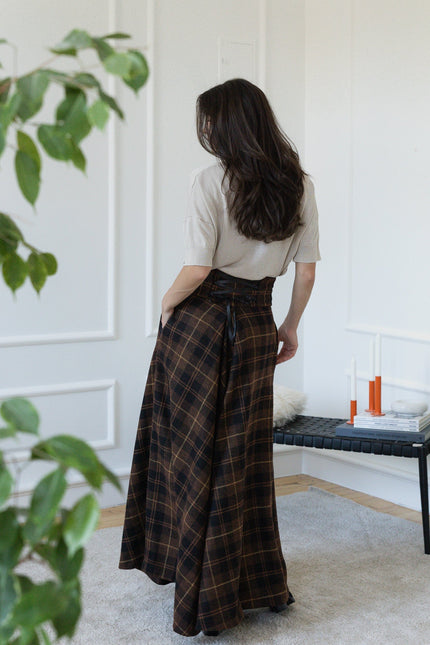 Back view of maxi wool skirt