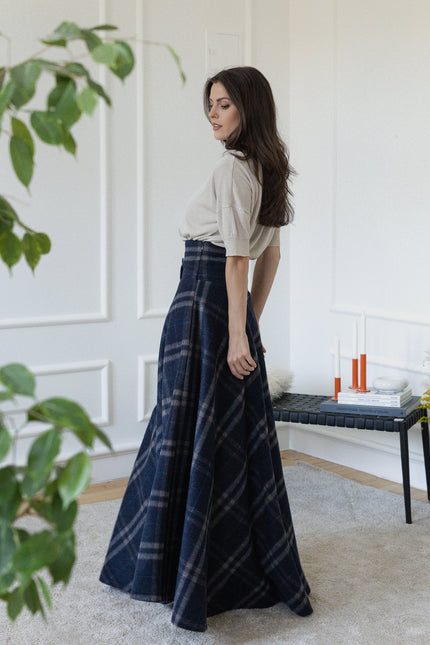 Side view of maxi wool skirt