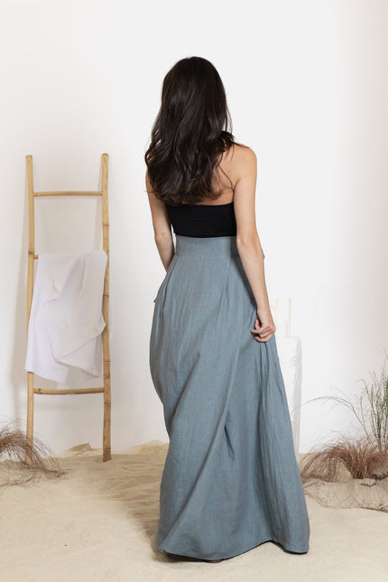 Back view of maxi linen skirt