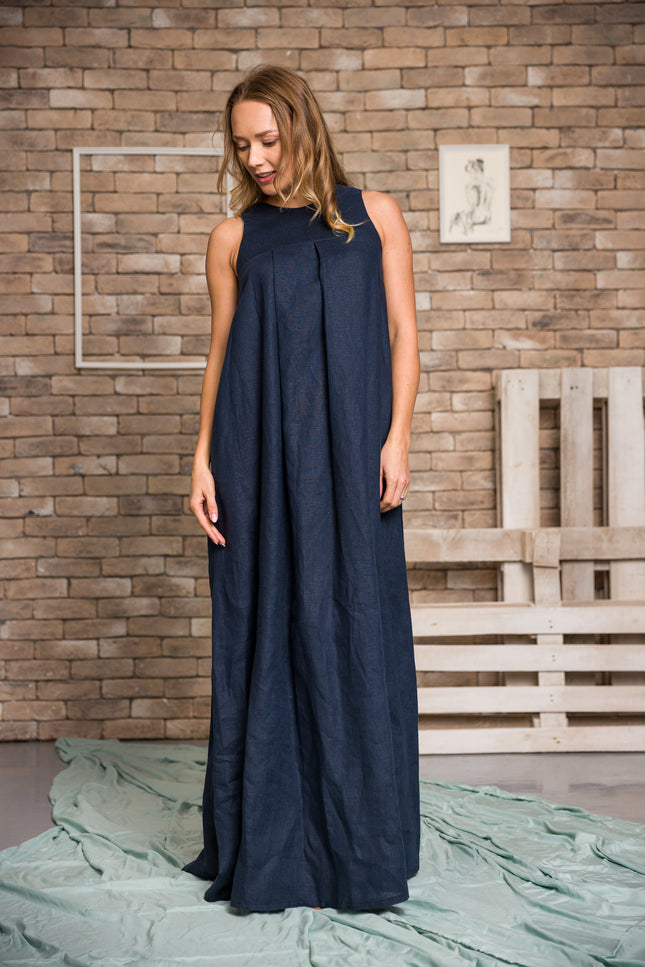 Loose Linen Maxi Dress with side pockets - from NikkaPlace | Effortless fashion for easy living