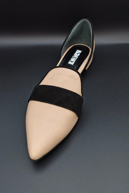 Nude leather ballerinas
