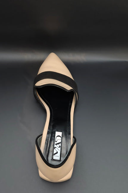 Nude leather ballerinas