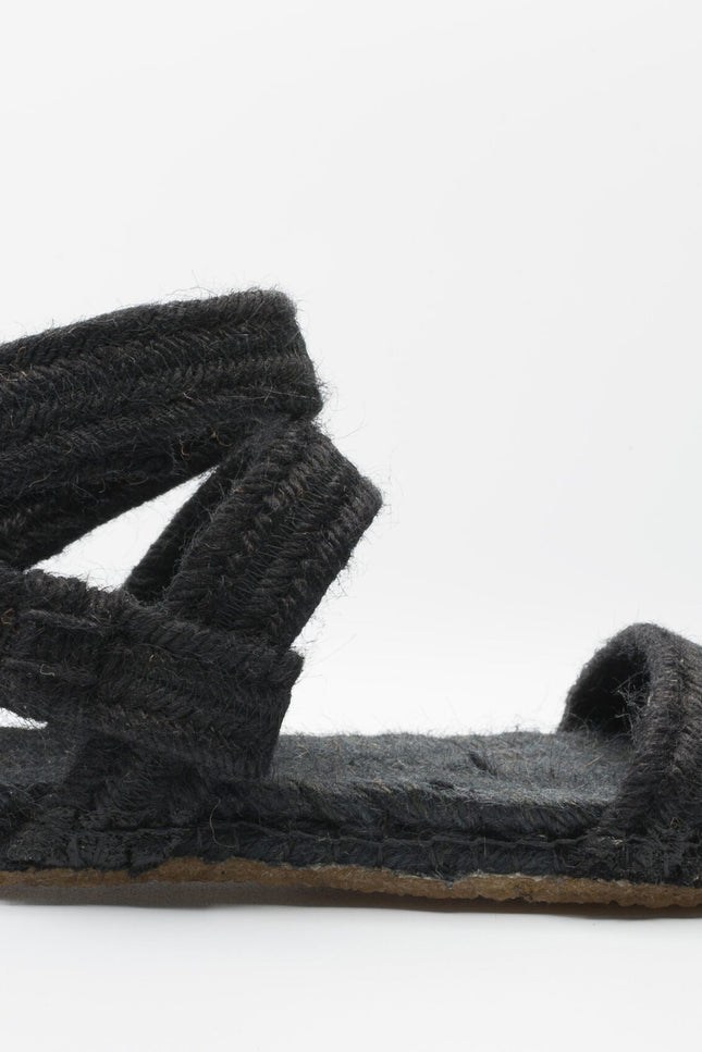 A Perfect Nomad | BOIX NEGRO
