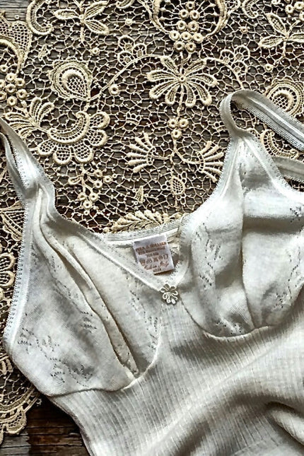 Vera & William | Lace String Top VINTAGE