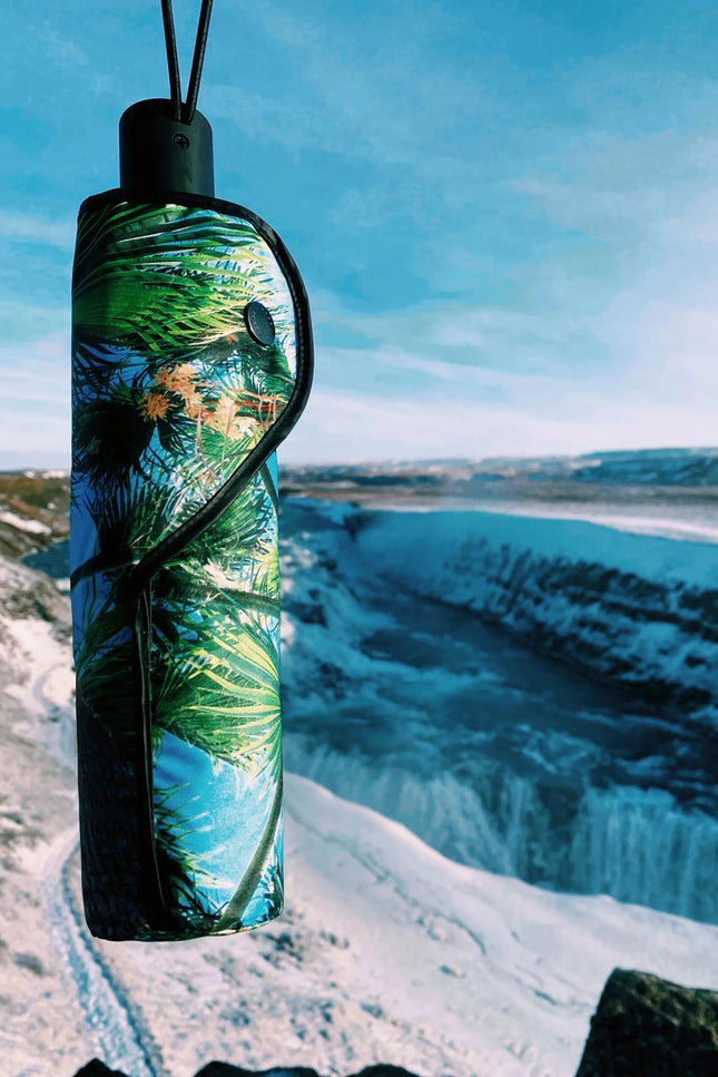 Paradise Umbrella – Tropical, Windproof & UPF50+ Protection.