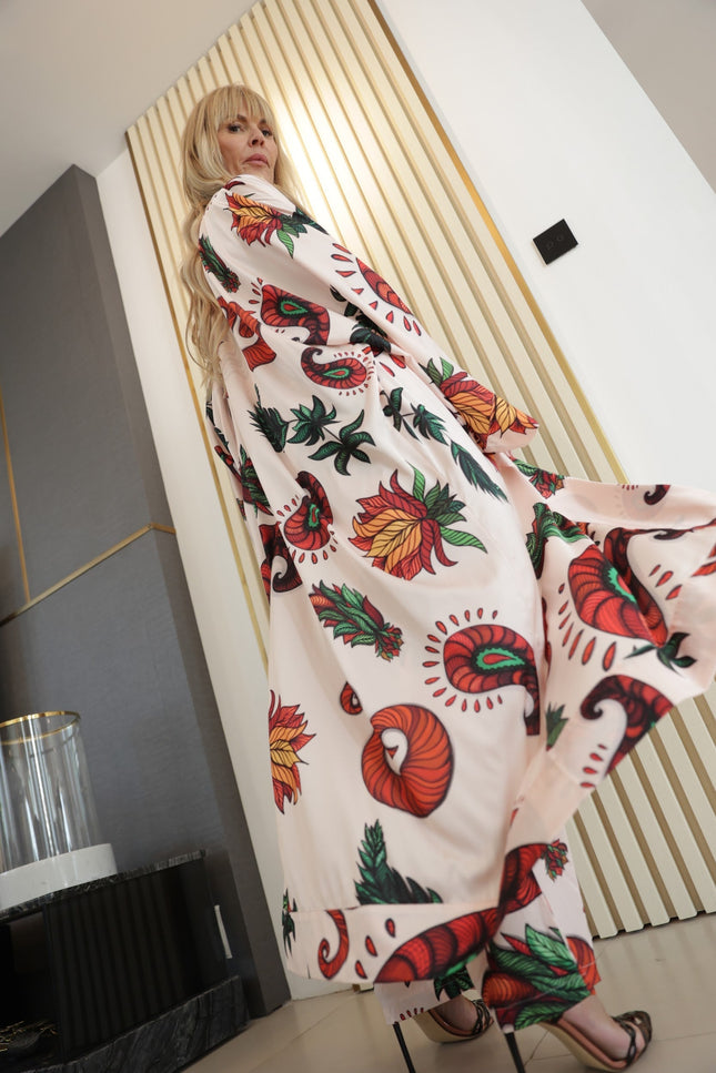 Janara Jones | Kaftan Abaya Paisley