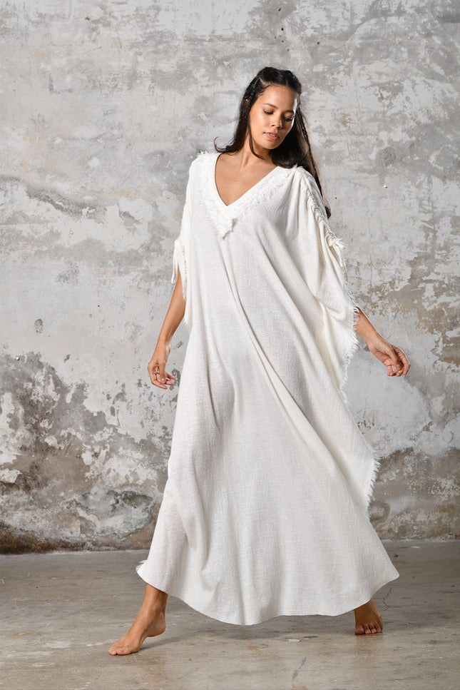 Zhenabia | PUSKUL Kaftan in White