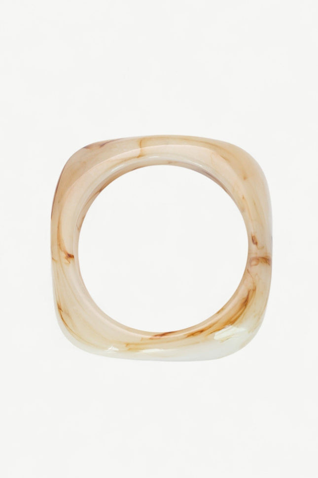 Miss Cecilia | Sculpted Square Bangle