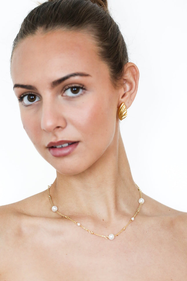 Miss Cecilia | Classic Tin Cup Pearl Necklace
