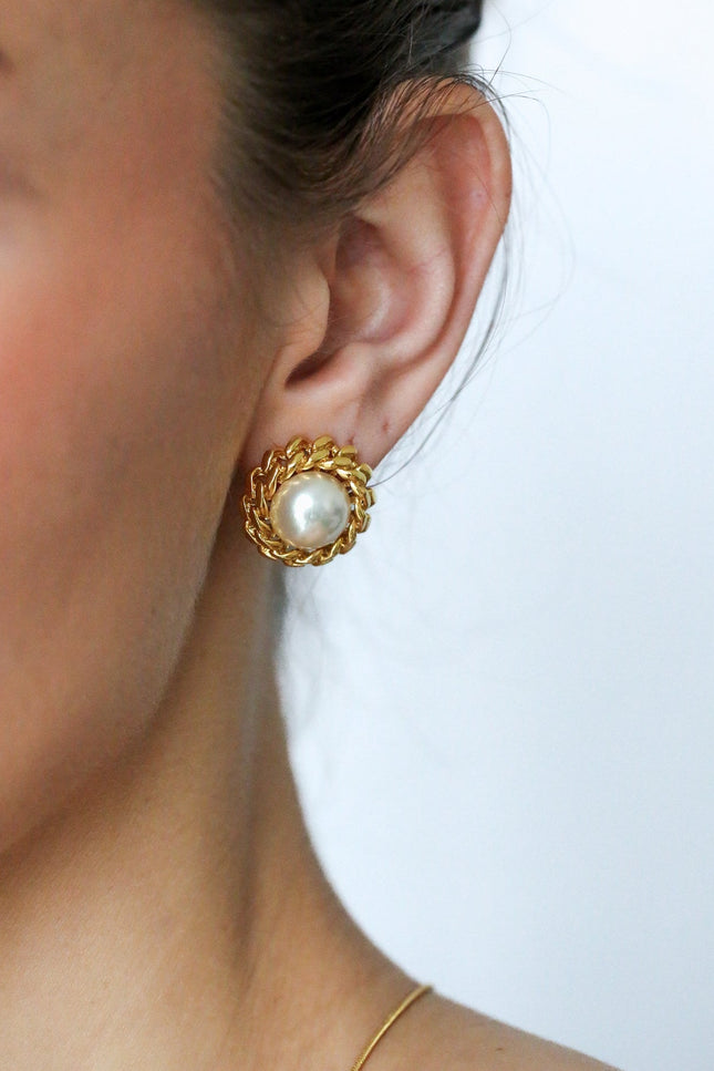 Miss Cecilia | Arabella Pearl Clip On Studs