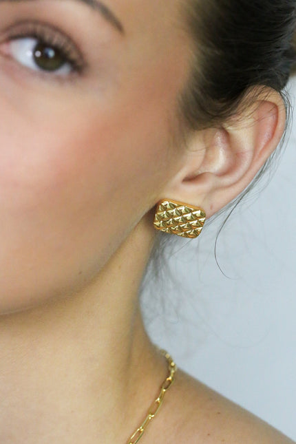 Miss Cecilia | The Marilyn Studs