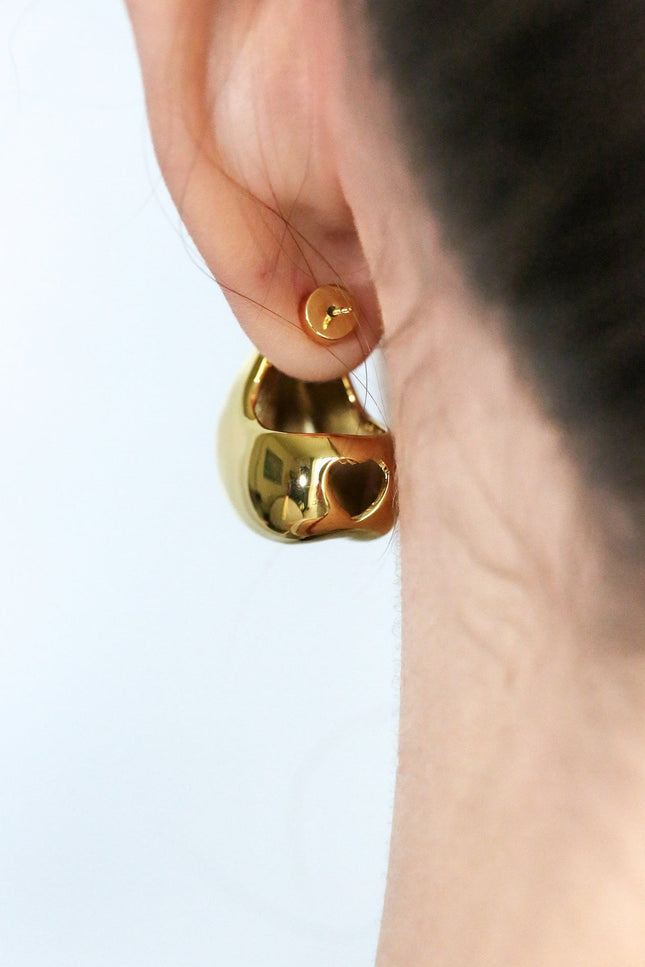 Miss Cecilia | The Alba Studs