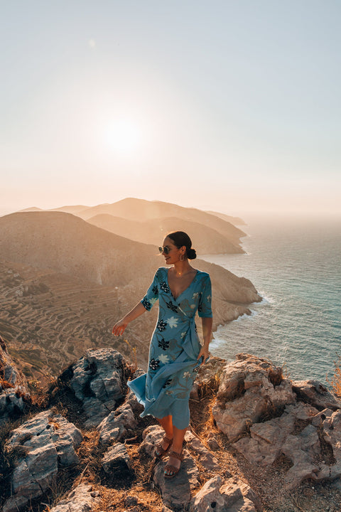Violet Fish I Bonny Wrap Dress - Mystery Gardenia Print Blue Dreams