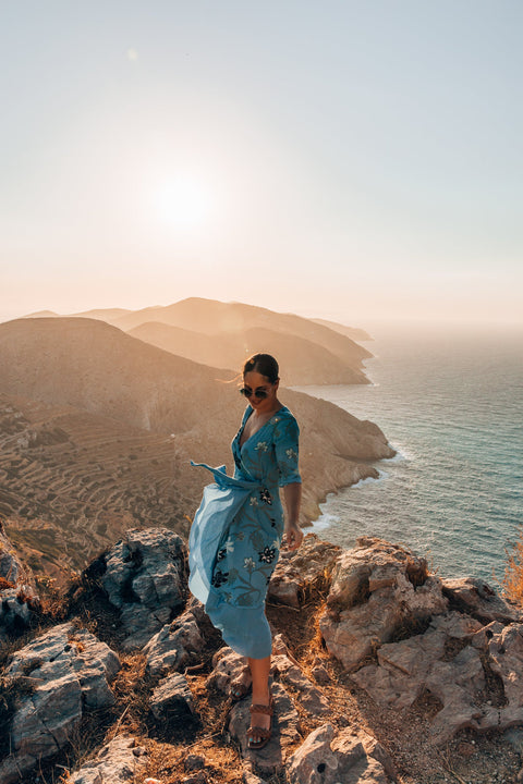 Violet Fish I Bonny Wrap Dress - Mystery Gardenia Print Blue Dreams