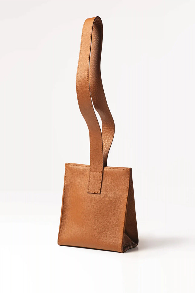 Redem Milano | Middlemist Quercia
