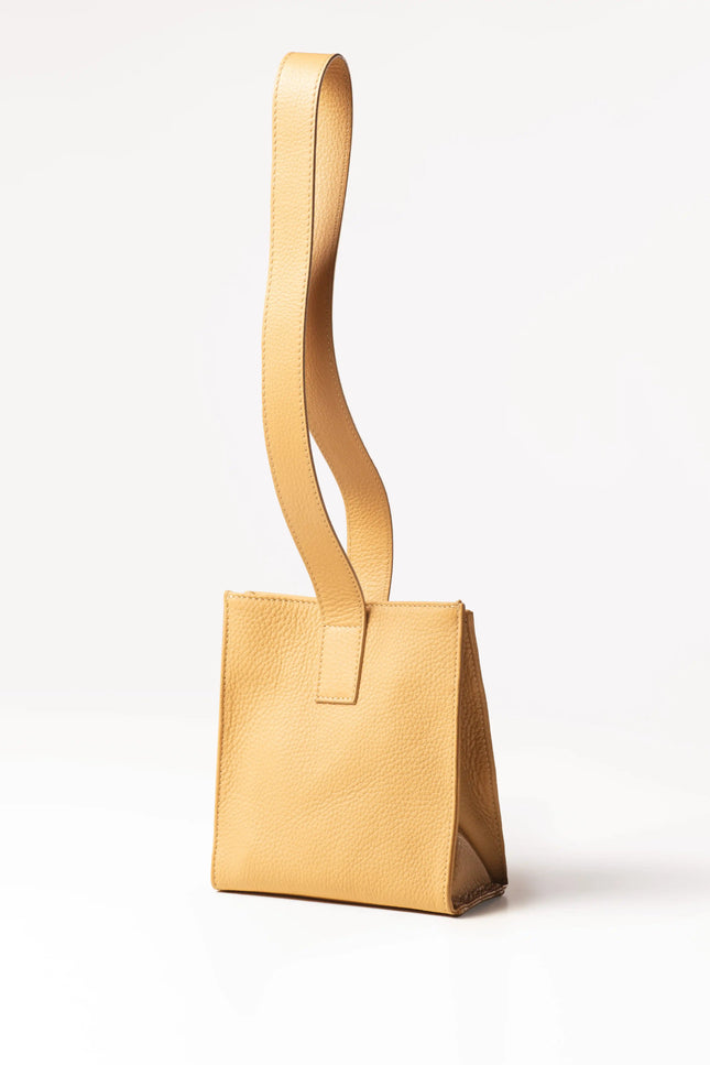 Redem Milano | Middlemist Sabbia