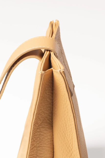 Redem Milano | Middlemist Sabbia