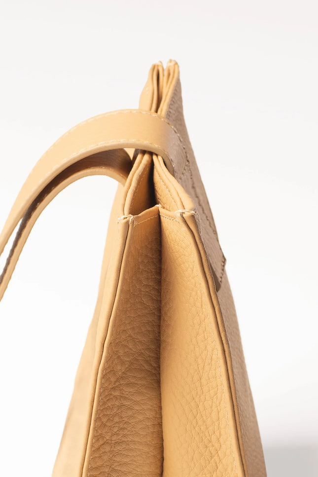 Redem Milano | Middlemist Sabbia