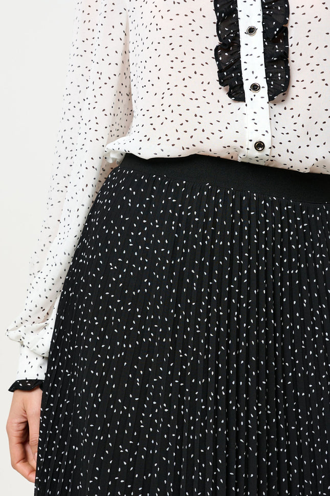 Riley Raindrop Pleated Midi Skirt - Black - Detail 2