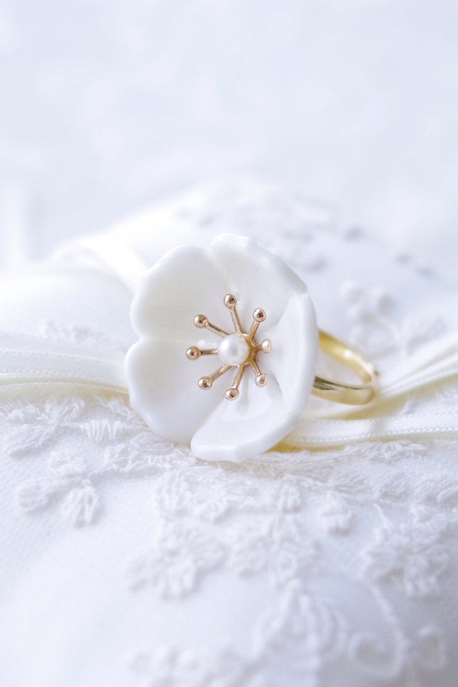 Poporcelain | Snow-White Plum Blossom Ring