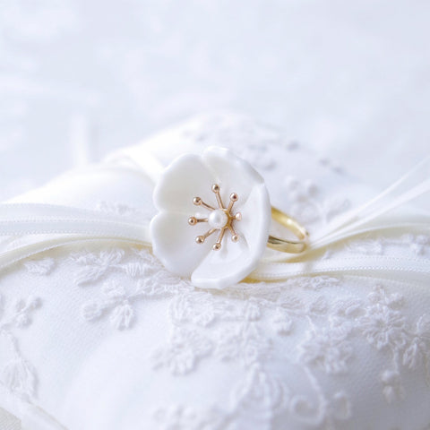 Poporcelain | Snow-White Plum Blossom Ring