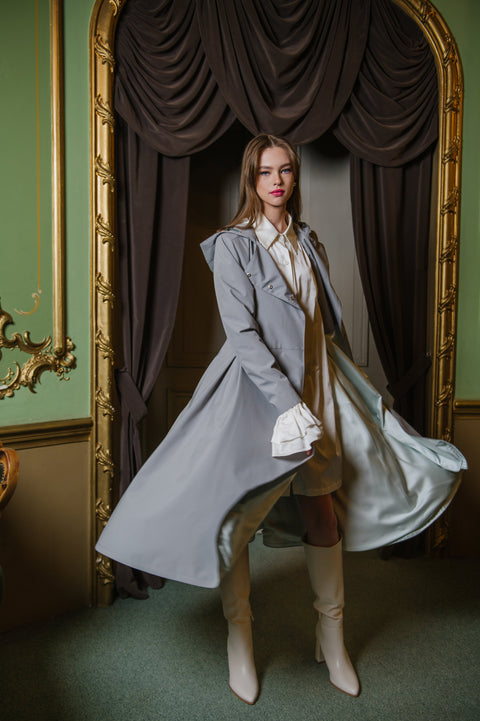 RainSisters | Dwurzędowy płaszcz typu trencz na wiosnę w kolorze szarym „Graceful Grey”