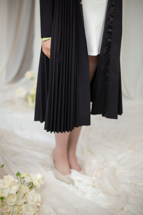 RainSisters | Fit and Flare Coat with A-Line Pleated Skirt for Spring in Black 'Black Sway’