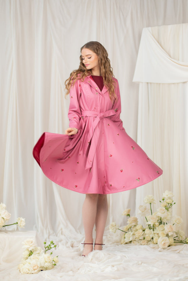 Soft pink softshell coat that comes with a tie belt
