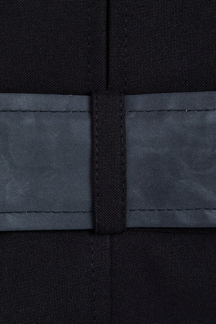 Ducktail Rainwear I CZARNY IKONICZNY PŁASZCZ PRZECIWDESZCZOWY – materiały z recyklingu