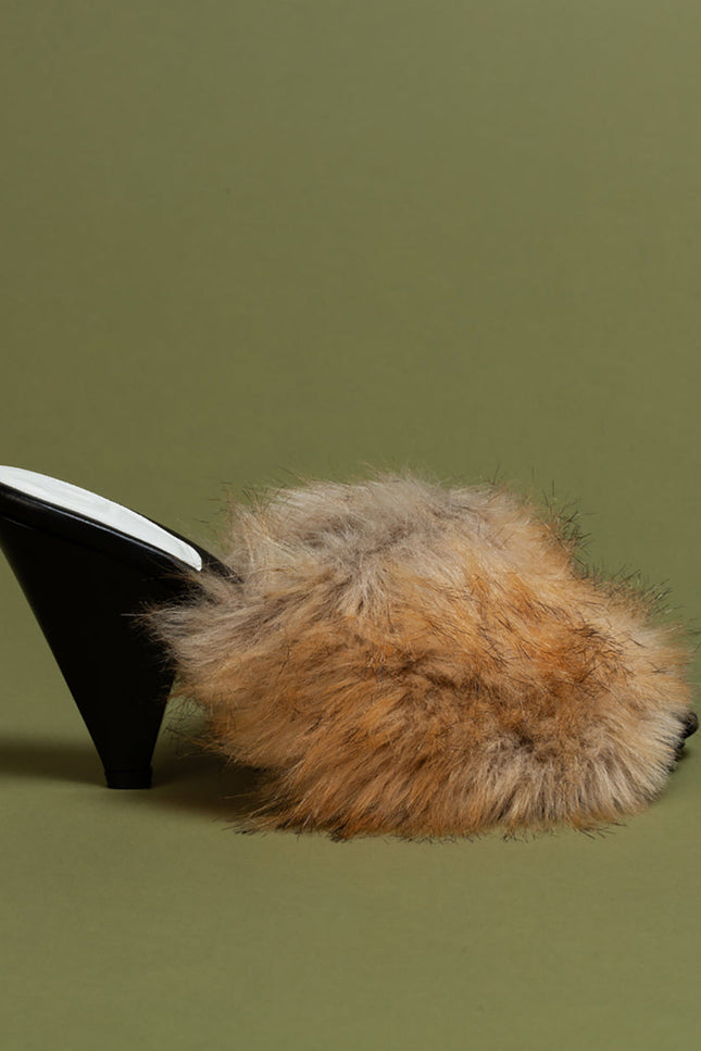 O2 Monde | Veles Sandals fur beige