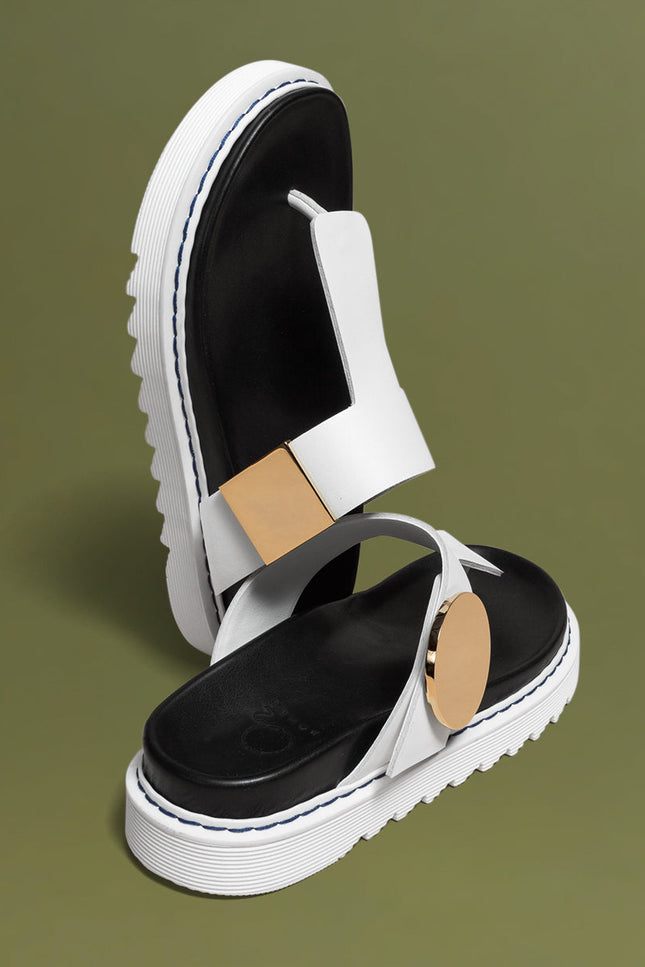 O2 Monde | Vaju Flip Flops white