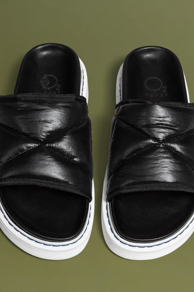O2 Monde | Anahita Slippers black nylon