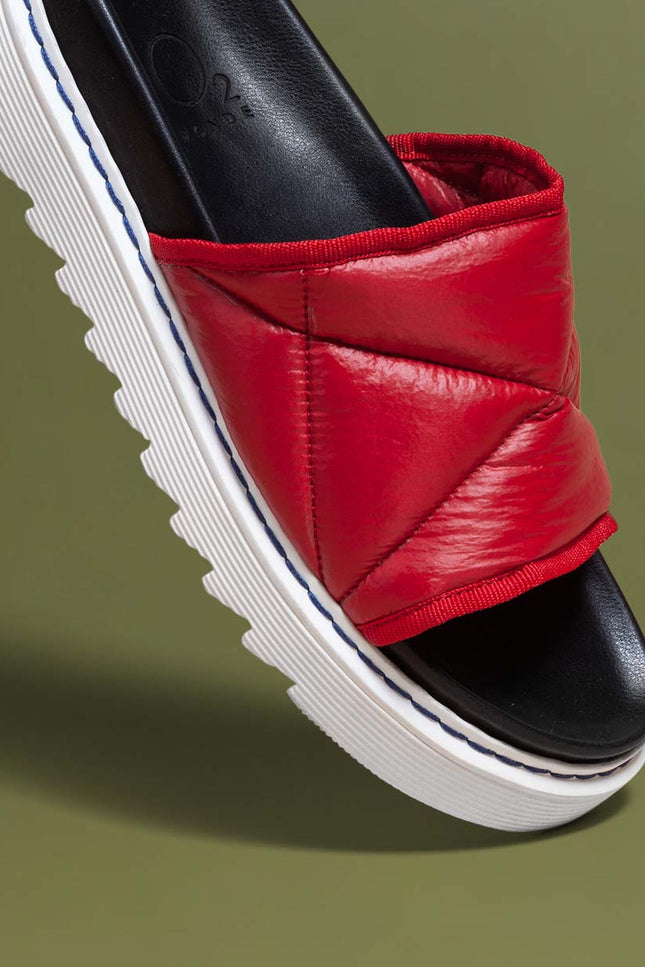 O2 Monde | Anahita Slippers red nylon