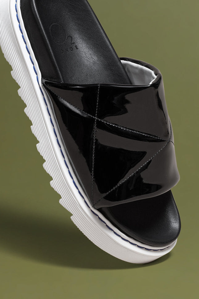 O2 Monde | Anahita Slippers black lux