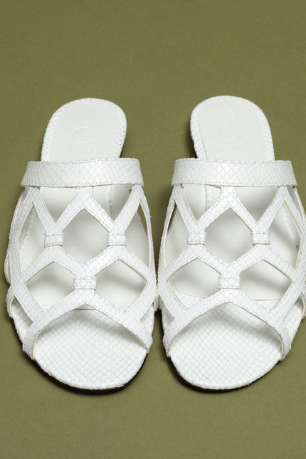 O2 Monde | Leela Slippers white