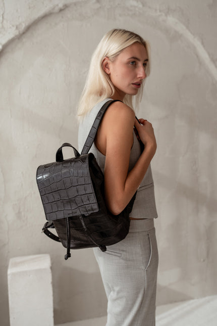 Lava Flow | Backpack Oshima
