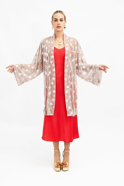 Janara Jones | Złote kimono w srebrne gwiazdki
